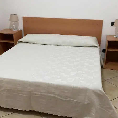 公寓 50mt Dal Mare Con Posto Auto D0 圣贝内代托-德尔特龙托